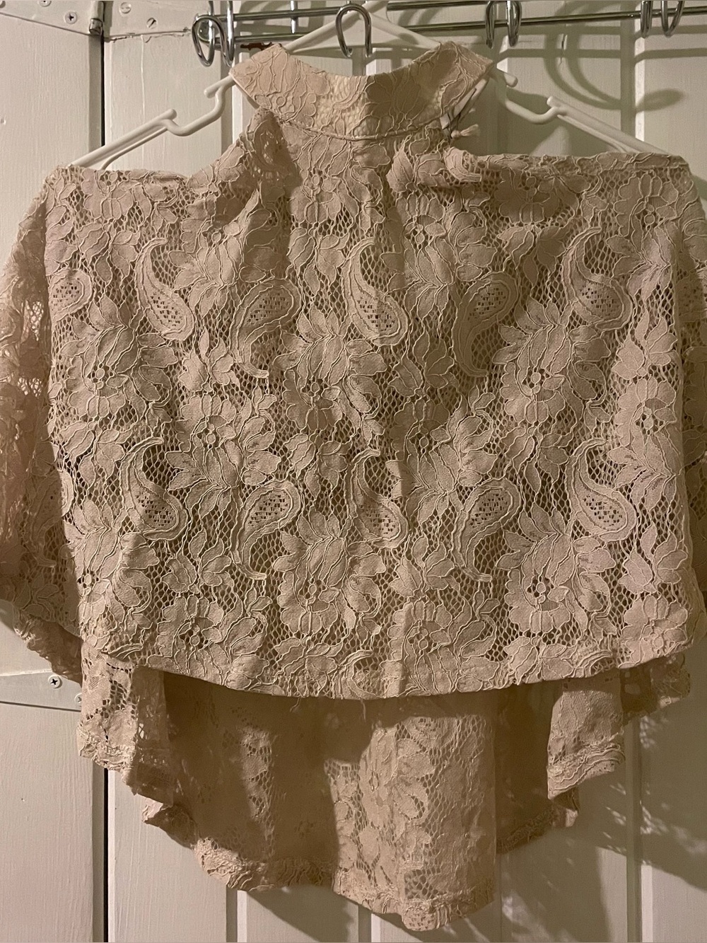 SWEET GENERIS creamy beige lace halter style top-small NWT
